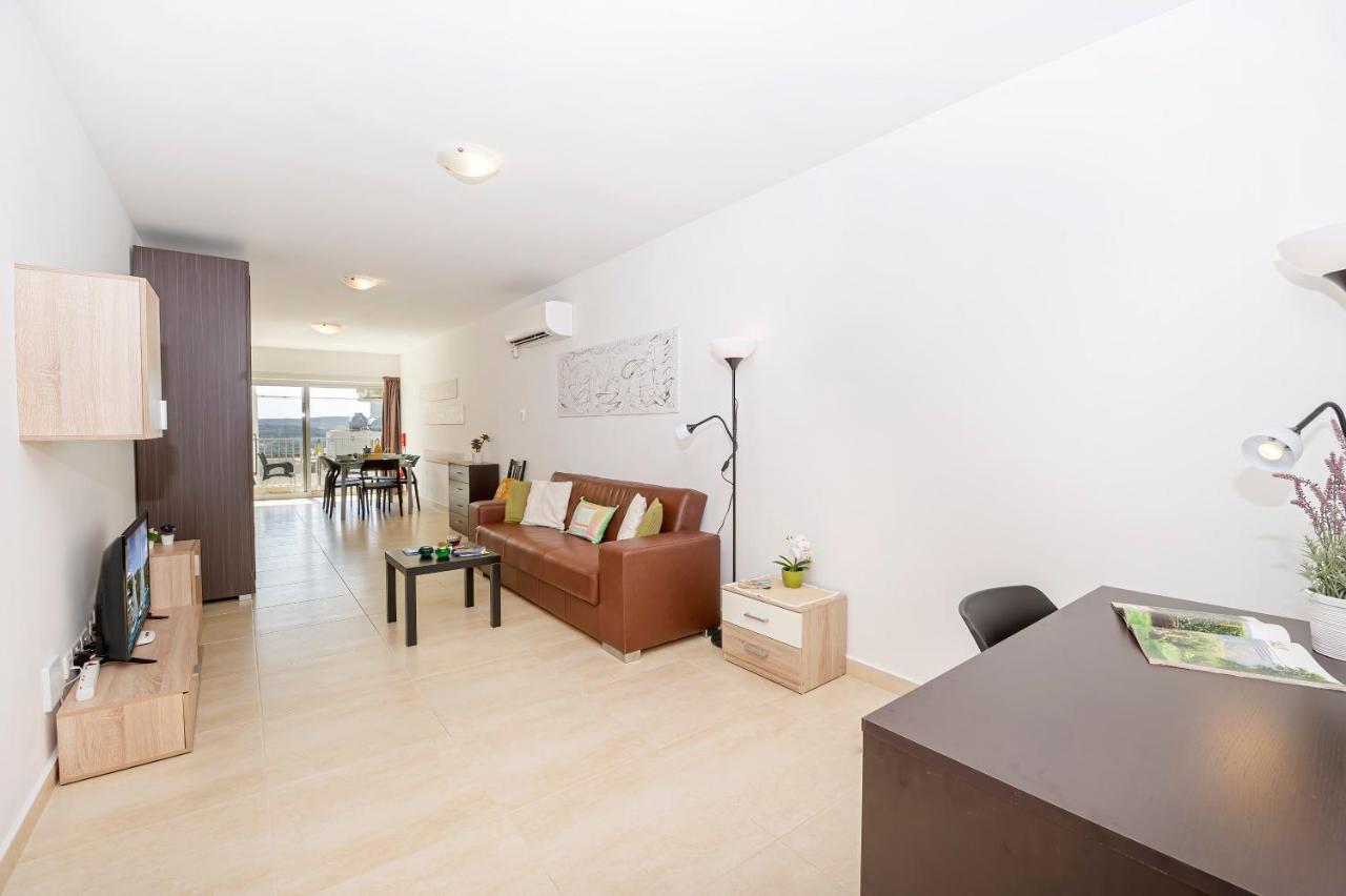 Summer Breeze Comfort Sunny Apartments Close To The Sandy Beaches - By Getawaysmalta Mellieha Exterior photo